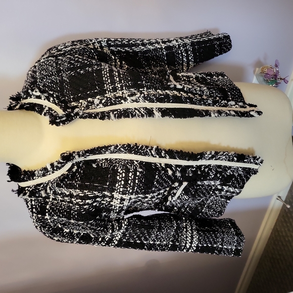 Jacket - Picture 2 of 5